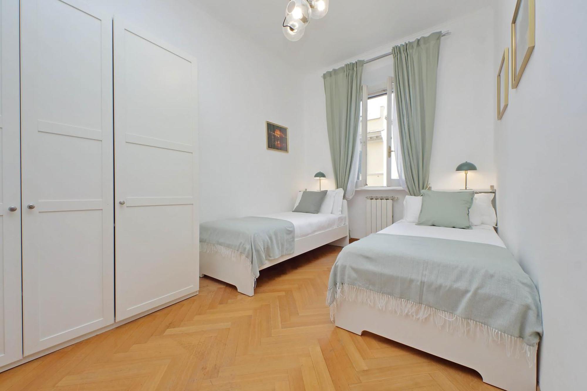 Ych-Comfortable 2 Bedrooms Flat Near Colosseum Rome Buitenkant foto