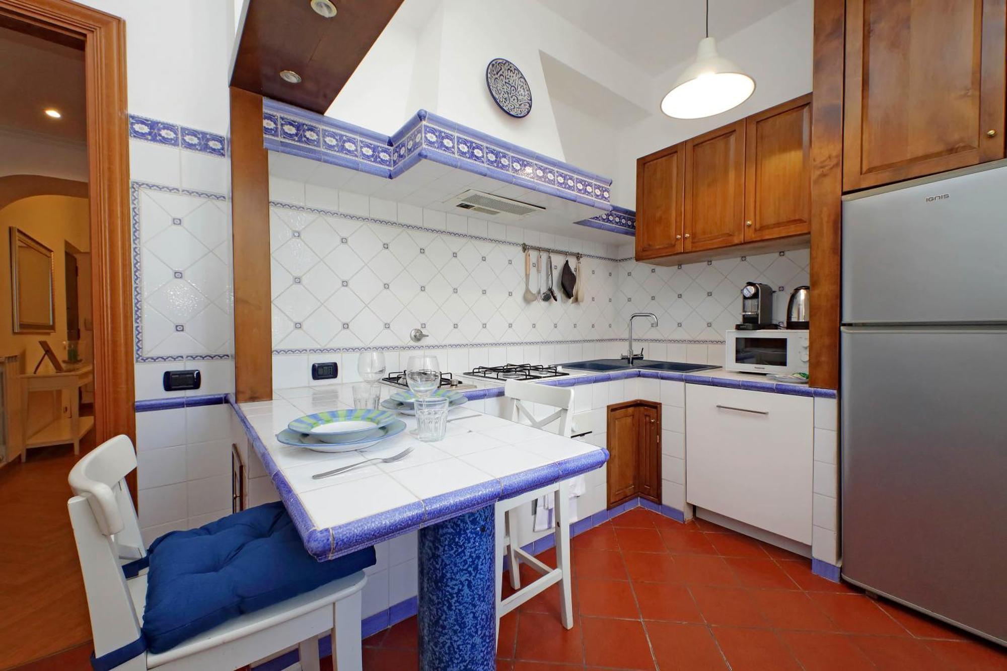 Ych-Comfortable 2 Bedrooms Flat Near Colosseum Rome Buitenkant foto